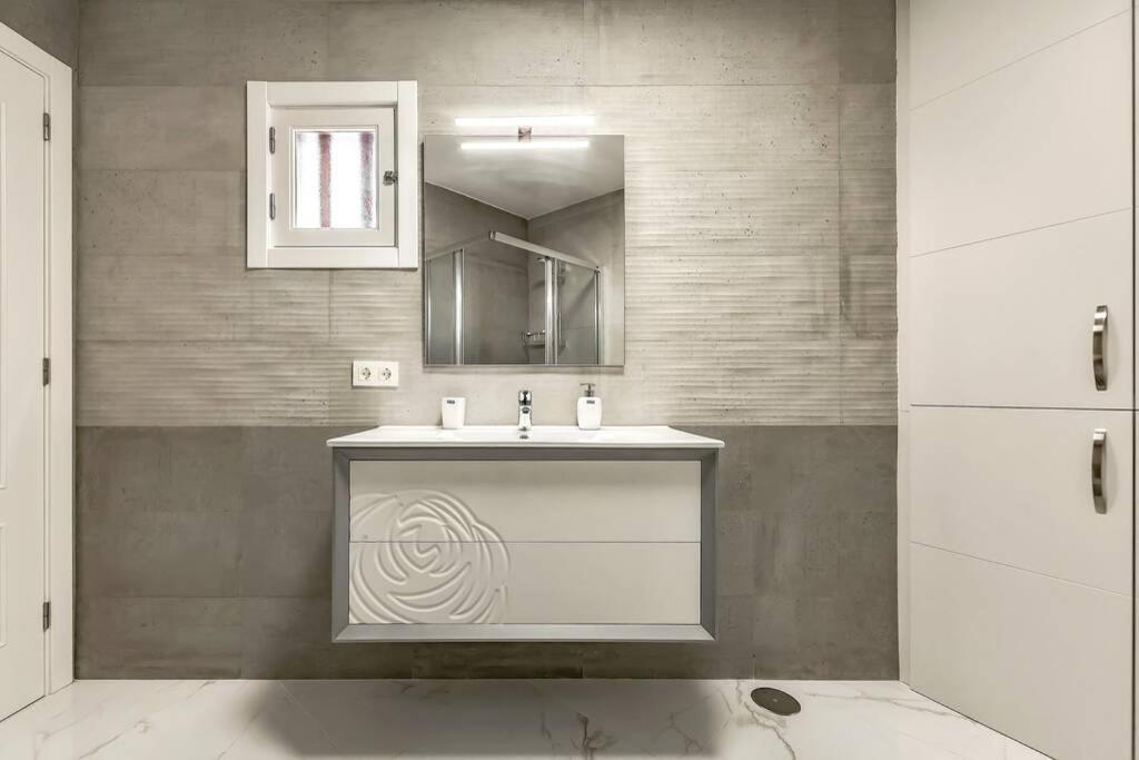Modern Apartment In Parque Royal I, Playa Fanabe Costa Adeje  Kültér fotó